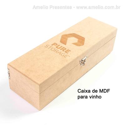 Vinho Italiano Primitivo IGT na caixa de MDF