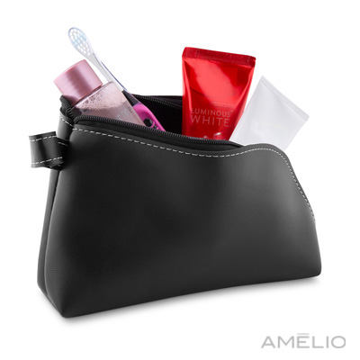 Necessaire em couro sintético